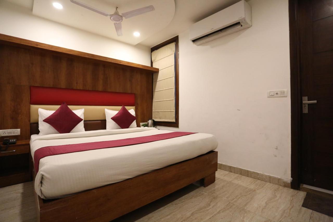 Hotel Sm Suits Near Delhi Airport-Unit By Grand Urban Luxury 新德里 外观 照片