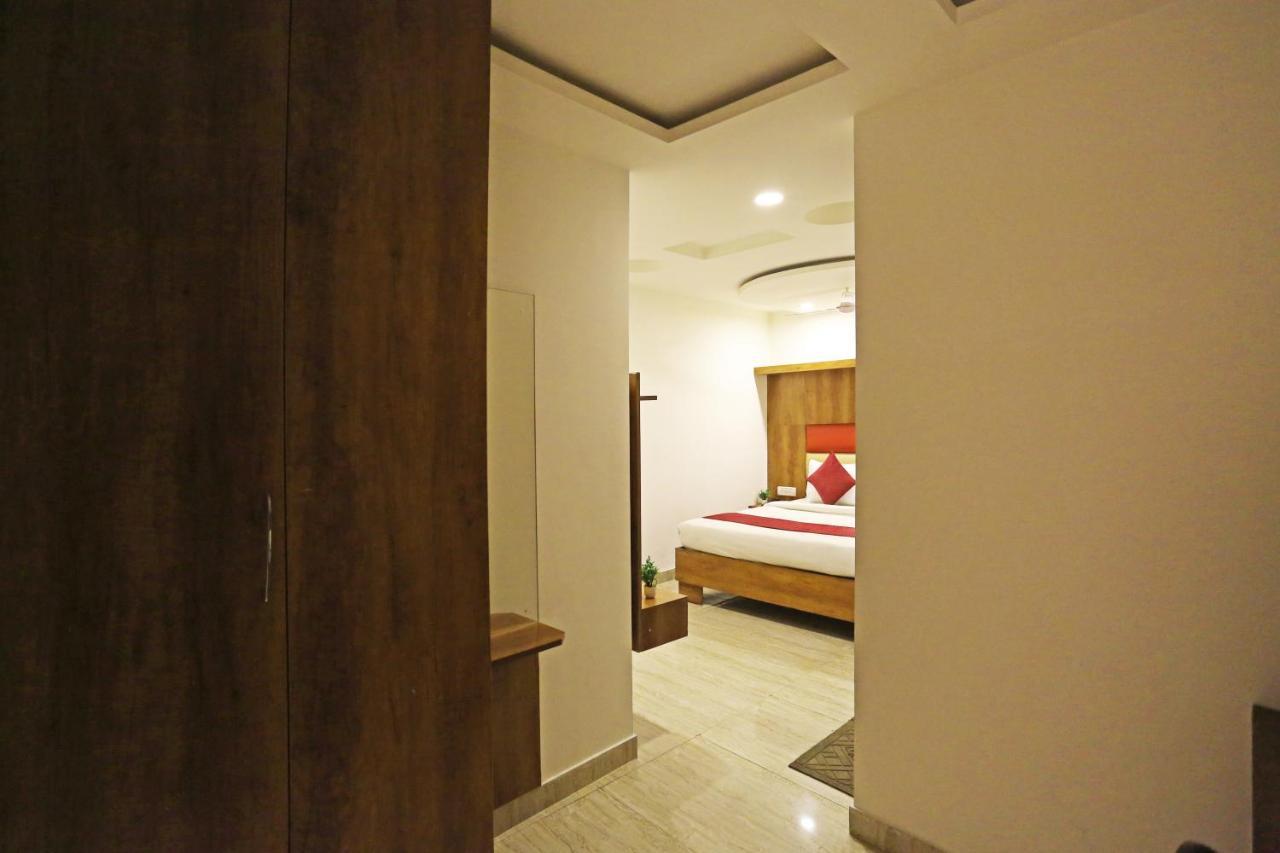 Hotel Sm Suits Near Delhi Airport-Unit By Grand Urban Luxury 新德里 外观 照片