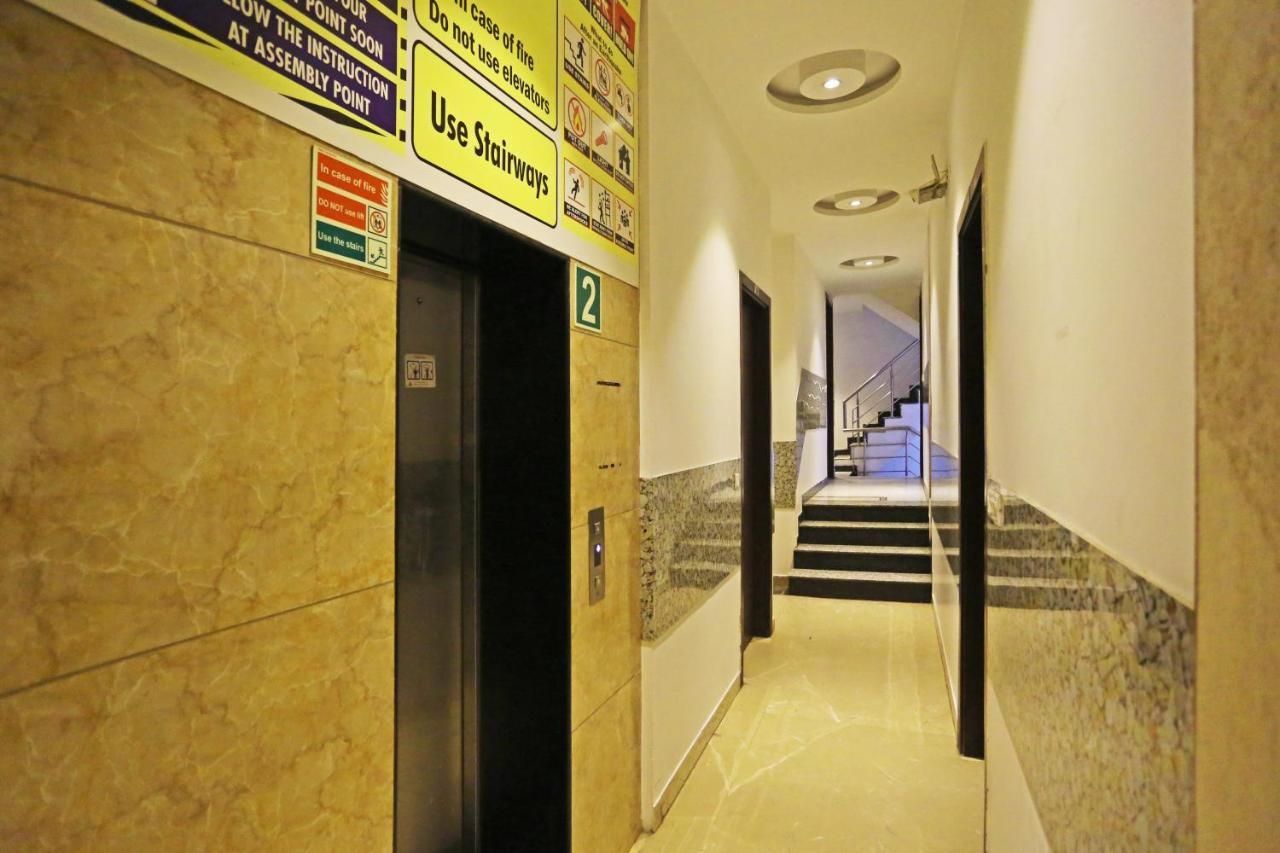 Hotel Sm Suits Near Delhi Airport-Unit By Grand Urban Luxury 新德里 外观 照片