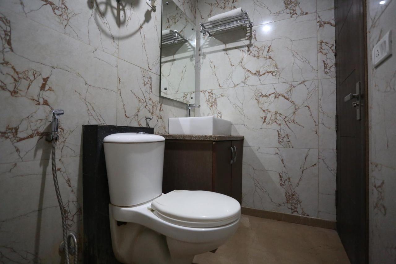 Hotel Sm Suits Near Delhi Airport-Unit By Grand Urban Luxury 新德里 外观 照片