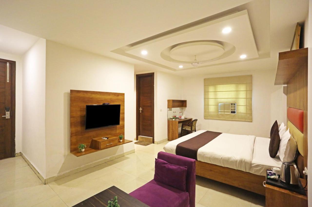 Hotel Sm Suits Near Delhi Airport-Unit By Grand Urban Luxury 新德里 外观 照片