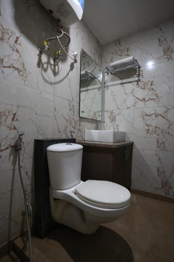 Hotel Sm Suits Near Delhi Airport-Unit By Grand Urban Luxury 新德里 外观 照片
